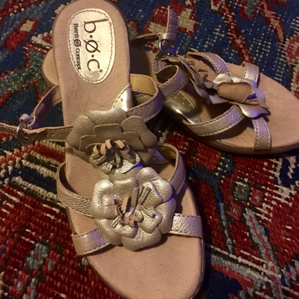 B.O.C Gold Floral Sandal